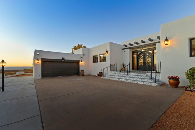 10809 Anaheim Avenue NE, Albuquerque, NM 87122