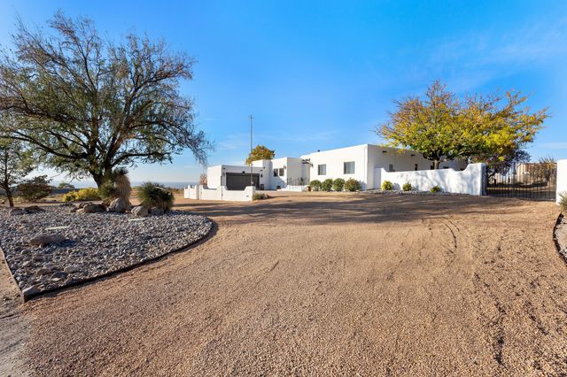 10809 Anaheim Avenue NE, Albuquerque, NM 87122