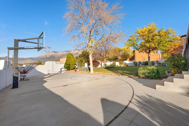 10809 Anaheim Avenue NE, Albuquerque, NM 87122