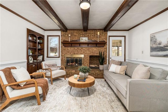 804 Sugar Maple LN, Chesapeake, VA 23322