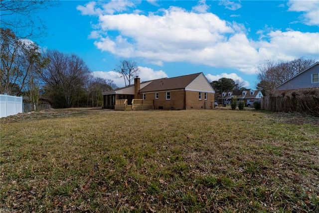 804 Sugar Maple LN, Chesapeake, VA 23322