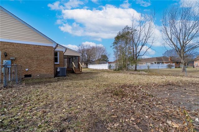 804 Sugar Maple LN, Chesapeake, VA 23322