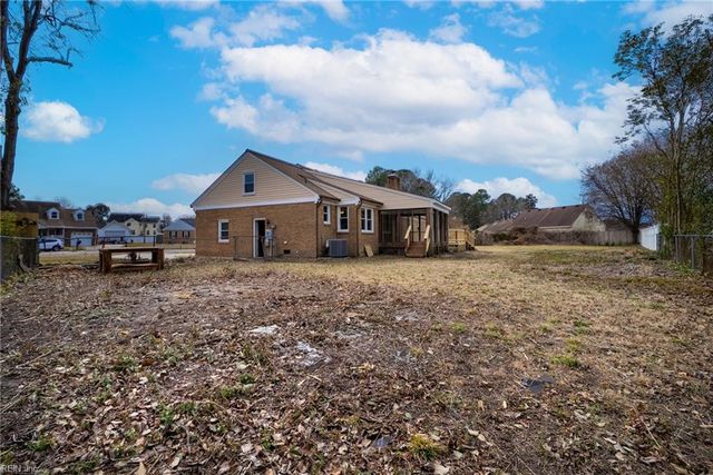 804 Sugar Maple LN, Chesapeake, VA 23322