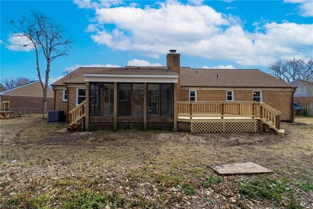 804 Sugar Maple LN, Chesapeake, VA 23322