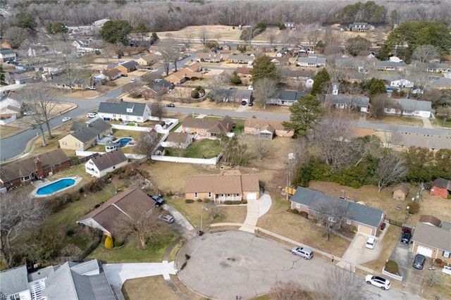 804 Sugar Maple LN, Chesapeake, VA 23322