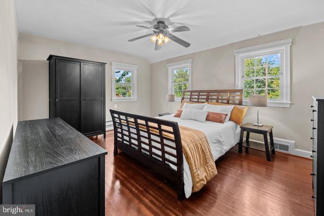2504 SEMINARY RD, Silver Spring, MD 20910