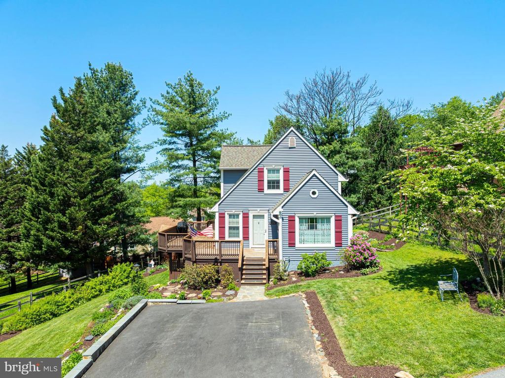 Image 121 of property listing at 6596 E LAKERIDGE RD, New Market, MD 21774