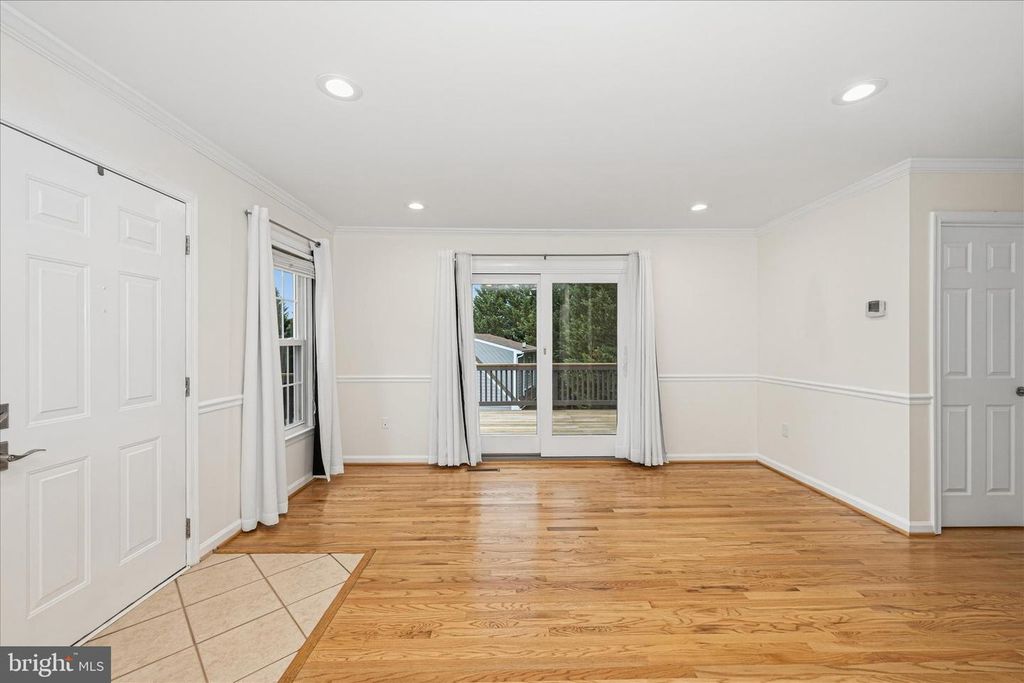Image 21 of property listing at 6596 E LAKERIDGE RD, New Market, MD 21774