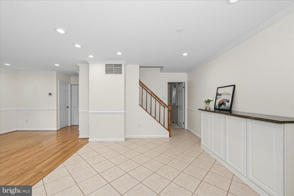 Image 28 of property listing at 6596 E LAKERIDGE RD, New Market, MD 21774