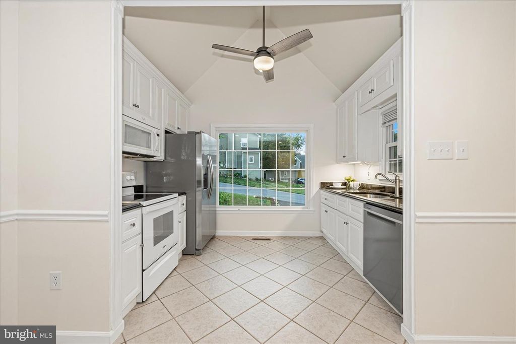 Image 31 of property listing at 6596 E LAKERIDGE RD, New Market, MD 21774