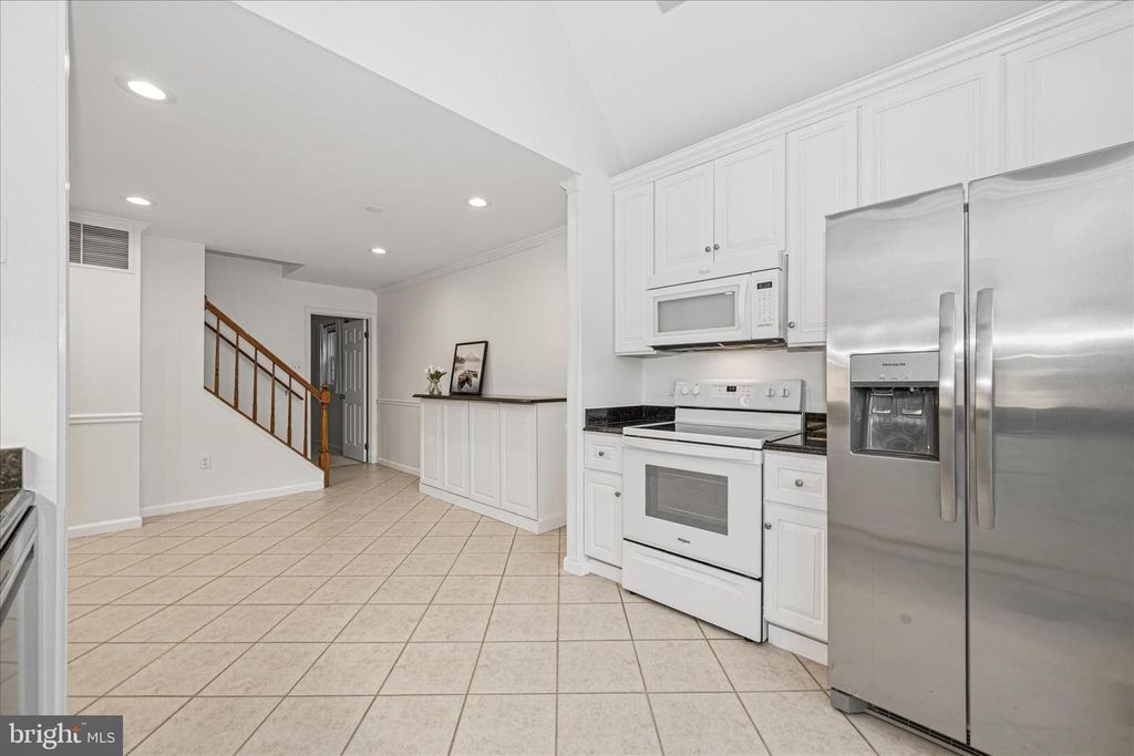 Image 35 of property listing at 6596 E LAKERIDGE RD, New Market, MD 21774