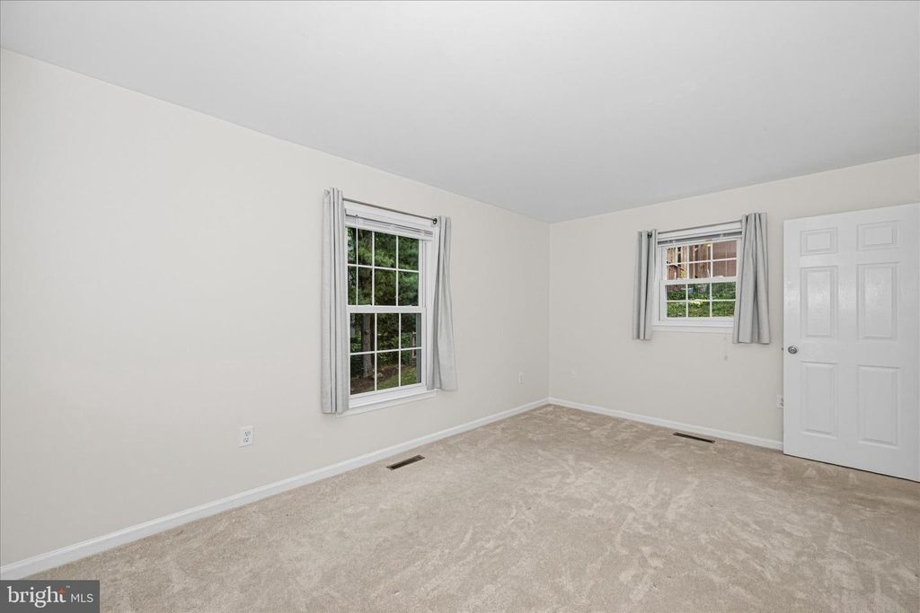 Image 40 of property listing at 6596 E LAKERIDGE RD, New Market, MD 21774