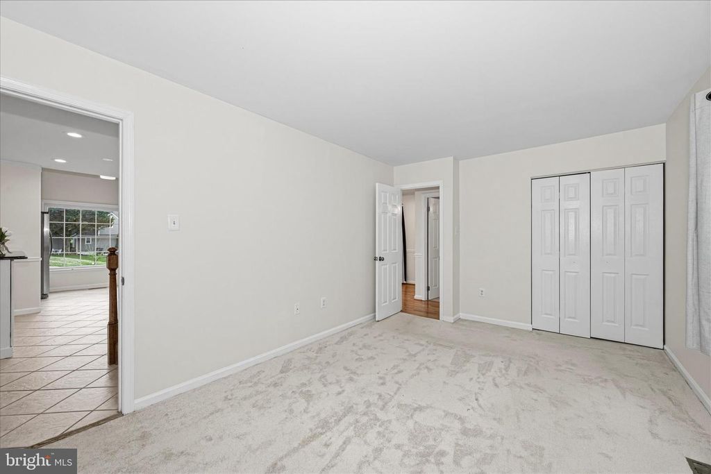 Image 41 of property listing at 6596 E LAKERIDGE RD, New Market, MD 21774
