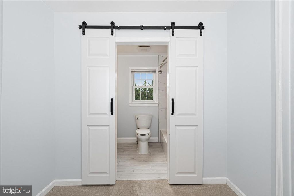 Image 45 of property listing at 6596 E LAKERIDGE RD, New Market, MD 21774
