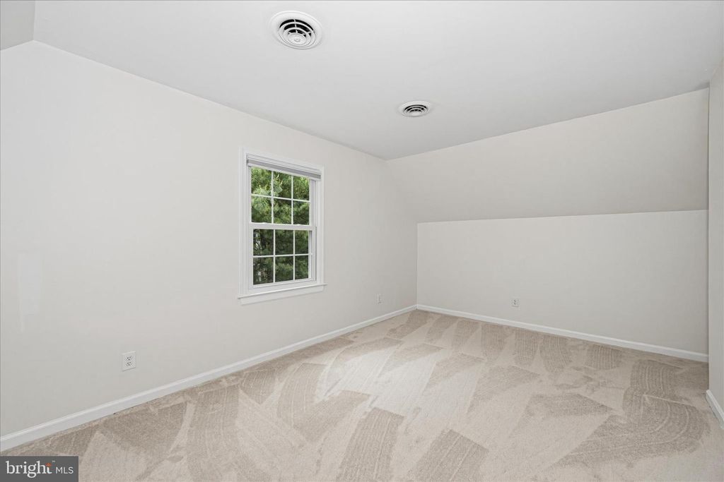 Image 46 of property listing at 6596 E LAKERIDGE RD, New Market, MD 21774