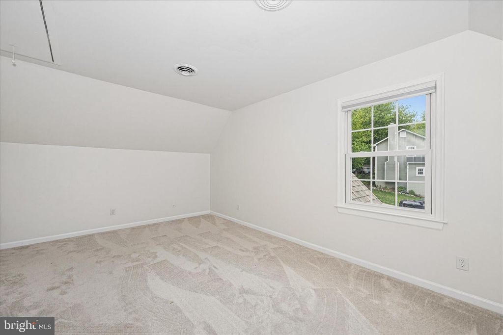 Image 48 of property listing at 6596 E LAKERIDGE RD, New Market, MD 21774