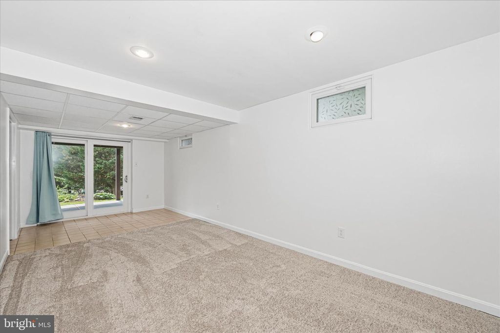 Image 53 of property listing at 6596 E LAKERIDGE RD, New Market, MD 21774