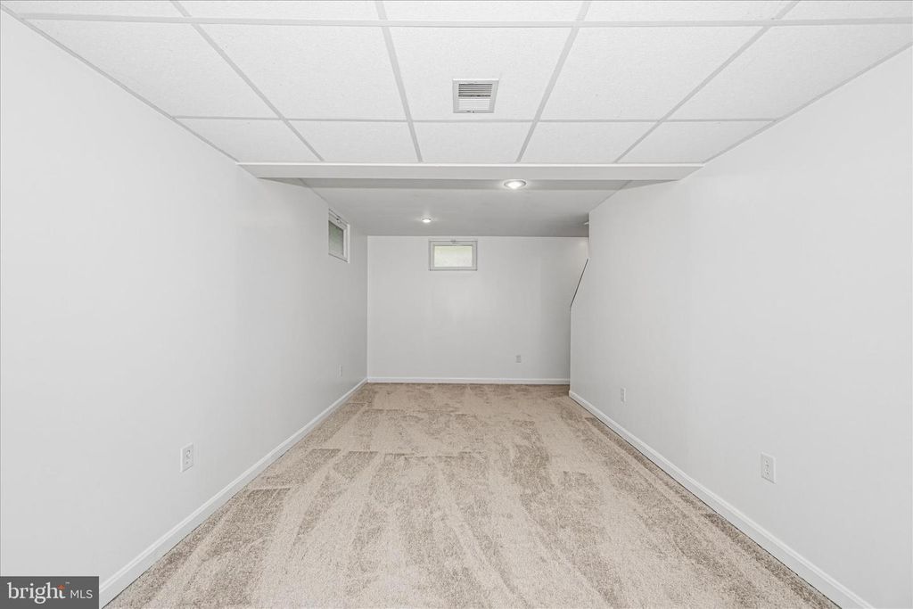 Image 55 of property listing at 6596 E LAKERIDGE RD, New Market, MD 21774