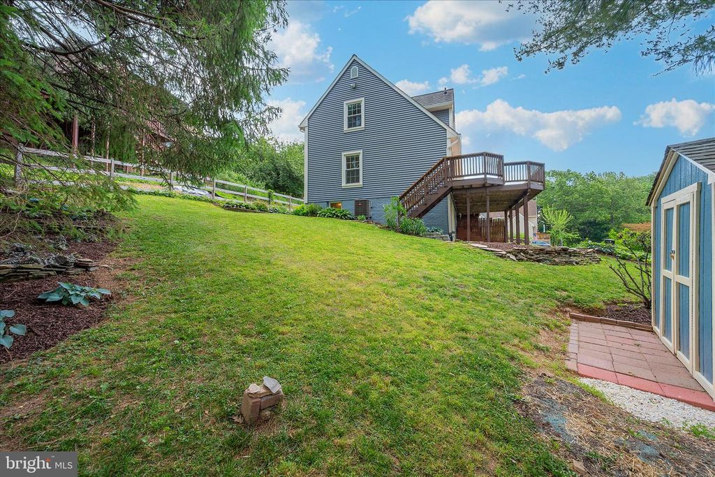 Image 67 of property listing at 6596 E LAKERIDGE RD, New Market, MD 21774
