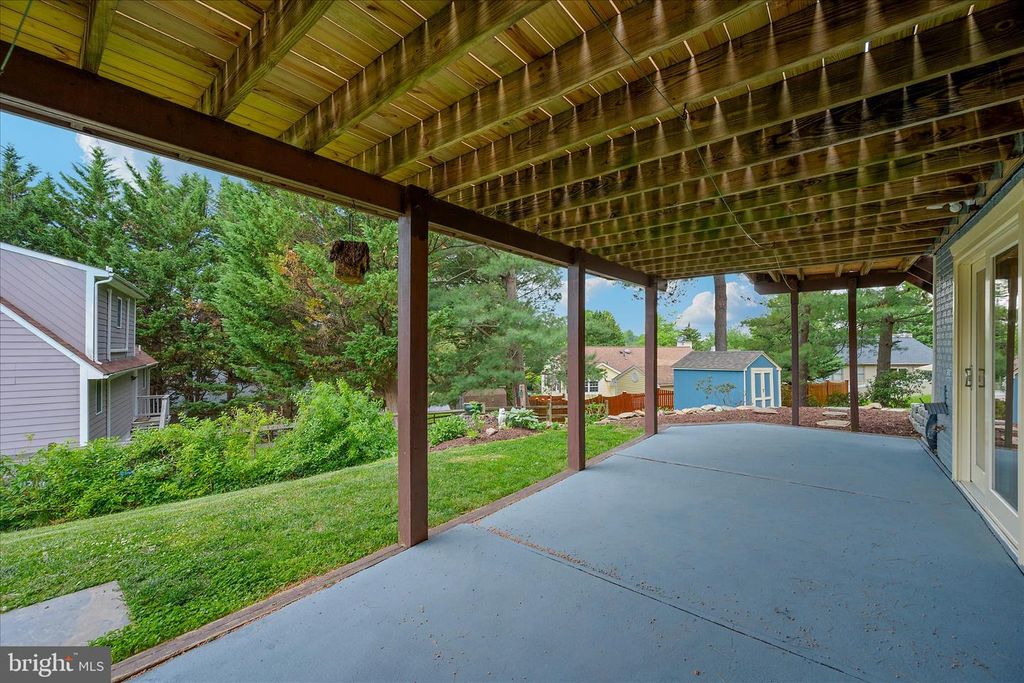 Image 71 of property listing at 6596 E LAKERIDGE RD, New Market, MD 21774