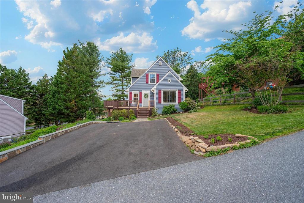Image 76 of property listing at 6596 E LAKERIDGE RD, New Market, MD 21774