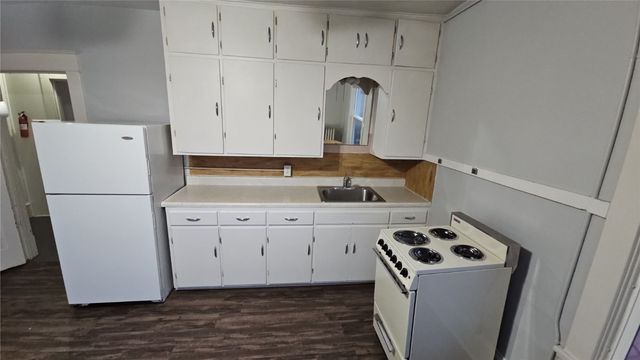 728 4th Ave SE, Cedar Rapids, IA 52401