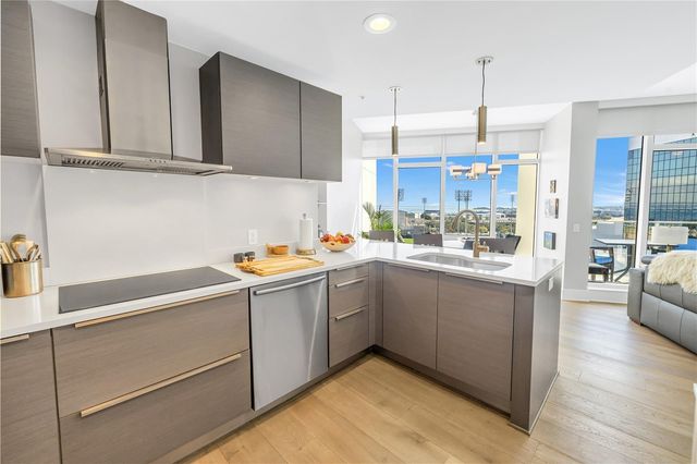 175 1ST STREET S 1006, St Petersburg, FL 33701