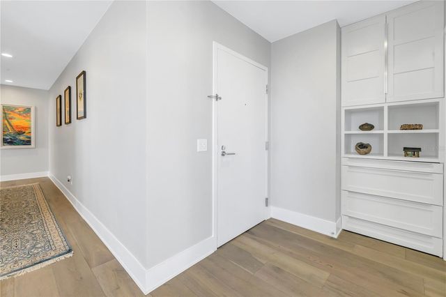 175 1ST STREET S 1006, St Petersburg, FL 33701