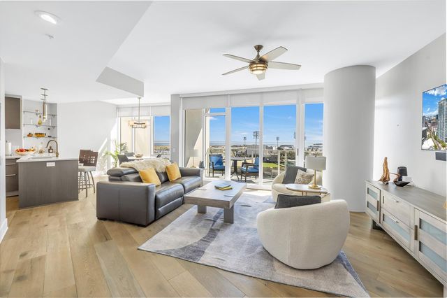 175 1ST STREET S 1006, St Petersburg, FL 33701