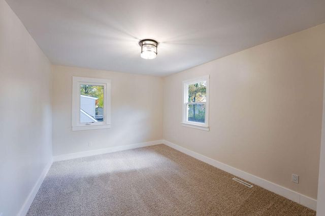 1449 Leonard Avenue, Muskegon City, MI 49442