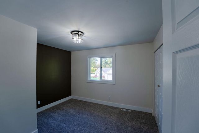 1449 Leonard Avenue, Muskegon City, MI 49442