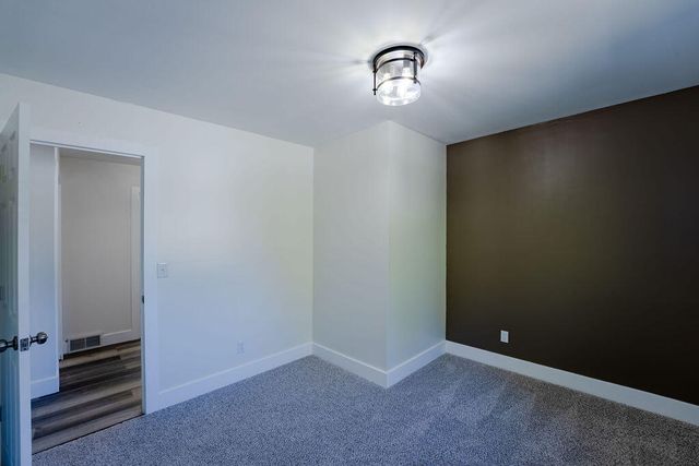 1449 Leonard Avenue, Muskegon City, MI 49442