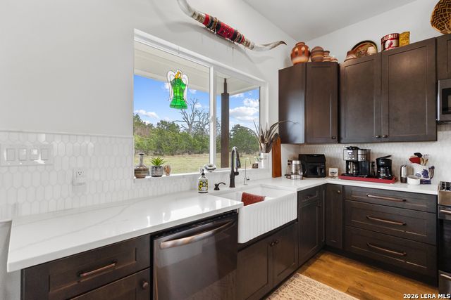 175 Pine Tree, Medina, TX 78055