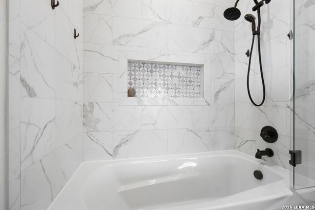 175 Pine Tree, Medina, TX 78055