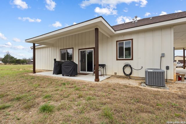 175 Pine Tree, Medina, TX 78055