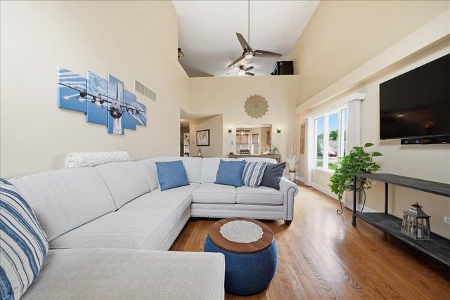 11335 Valley Drive, St. John, IN 46373