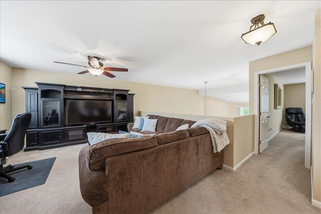 11335 Valley Drive, St. John, IN 46373