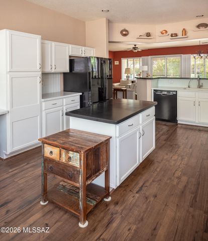 9363 N Sunflower Blossom Place, Tucson, AZ 85743