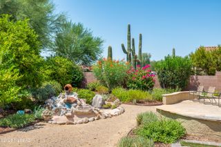 9363 N Sunflower Blossom Place, Tucson, AZ 85743