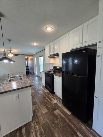 623 Falls Church Rd, North Fayette, PA 15126