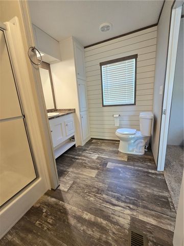 623 Falls Church Rd, North Fayette, PA 15126