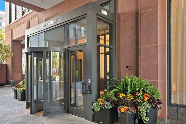 380 Harrison Ave PH2H, Boston, MA 02118