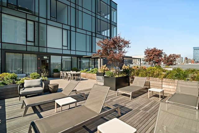 380 Harrison Ave PH2H, Boston, MA 02118