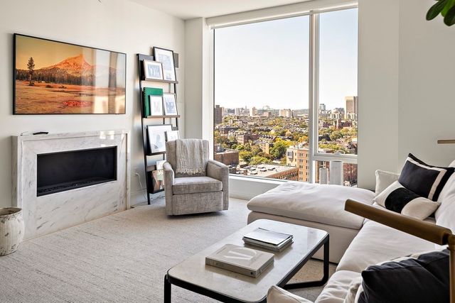380 Harrison Ave PH2H, Boston, MA 02118