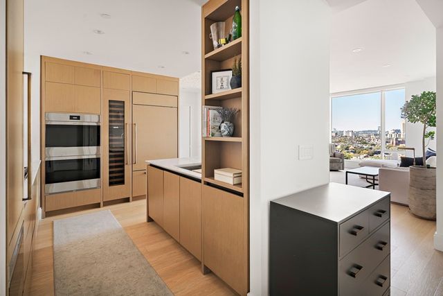 380 Harrison Ave PH2H, Boston, MA 02118