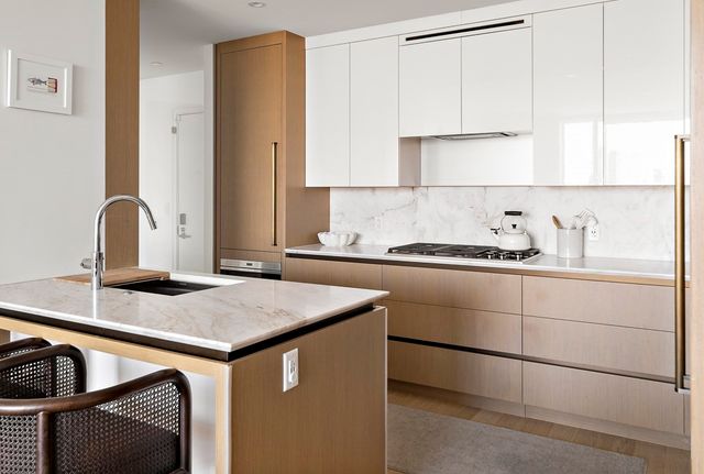 380 Harrison Ave PH2H, Boston, MA 02118