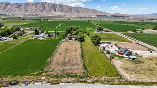 6869 S 4000 W, Benjamin, UT 84660