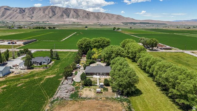 6869 S 4000 W, Benjamin, UT 84660
