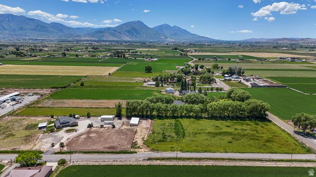 6869 S 4000 W, Benjamin, UT 84660