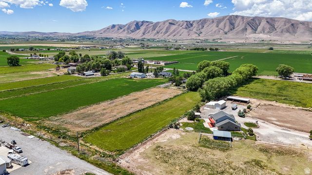 6869 S 4000 W, Benjamin, UT 84660